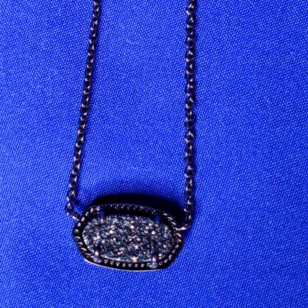 Kendra Scott Elisa Pendant Necklace in Black Druzy - Picture 5 of 16